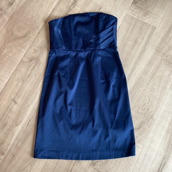 Strapless BR party dress - Picture 2 of 5